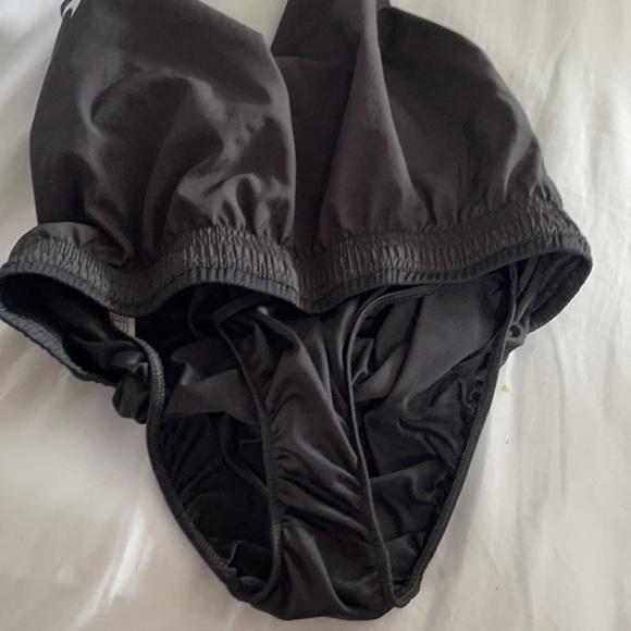 NIKE Dri-Fit Shorts size Small - Never Worn - Picture 4 of 4